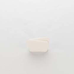 6 Serviettenhalter/Menükartenhalter, cremeweißes Hotelporzellan, Serie Liguria A, Stalgast, L. 105 mm