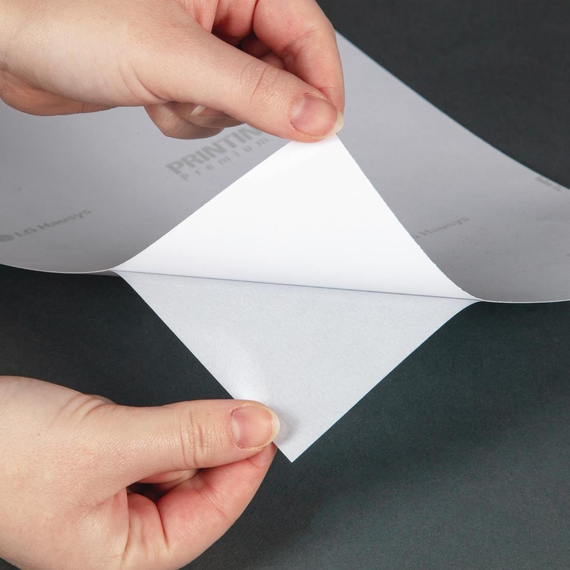 Bitte verwenden Sie das selbstklebende Händedesinfektionszeichen A5, Bild 2